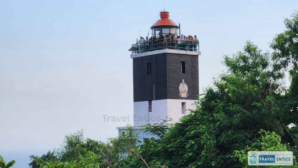 Dolphin's Nose Lighthouse